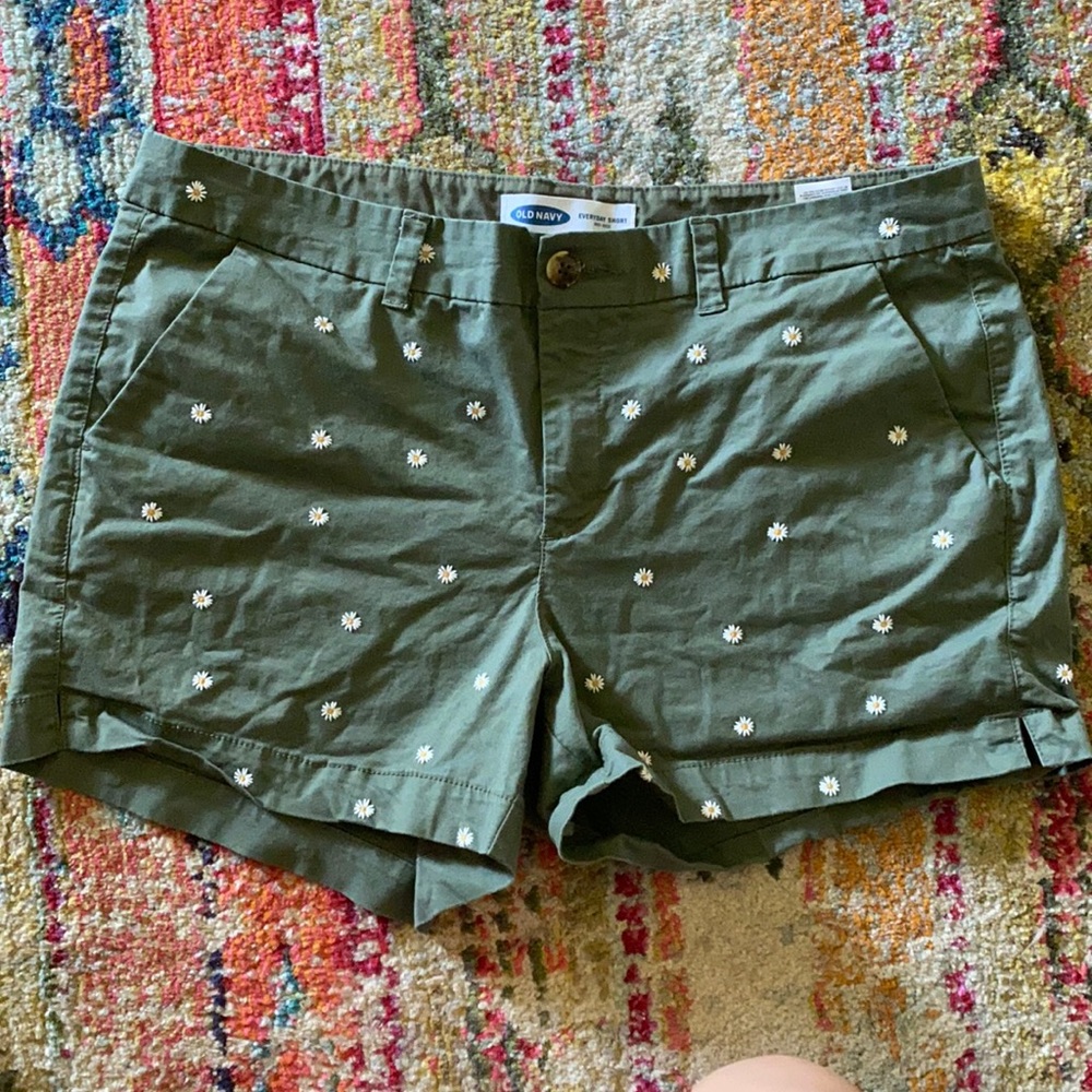Daisy shorts